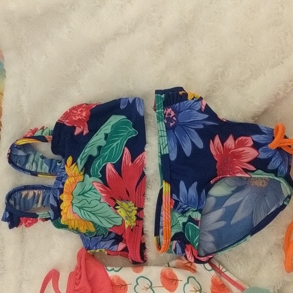 Toddler bathing suit bundle - Picture 4 of 5